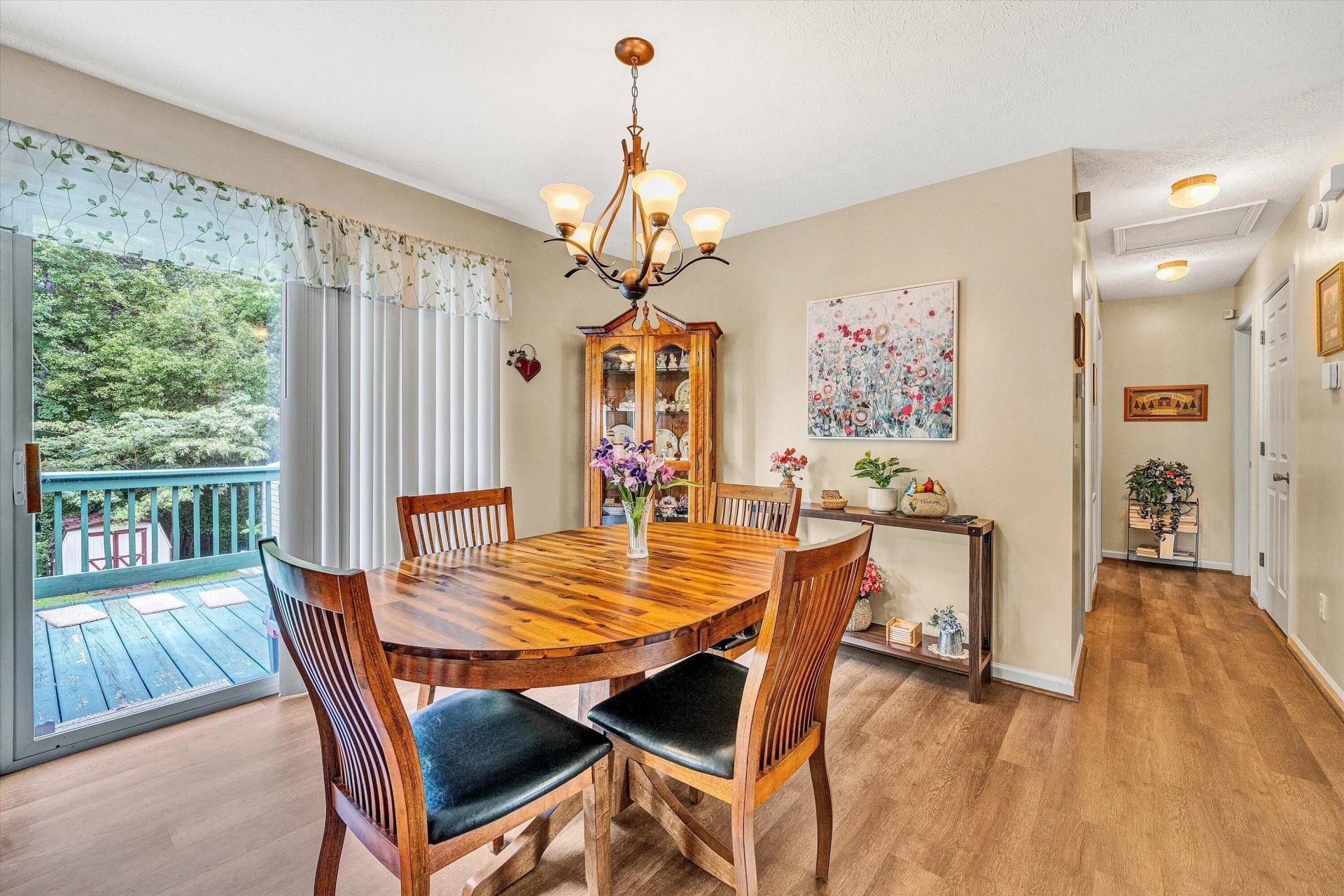 1665 Bellevue RD - Photo 8