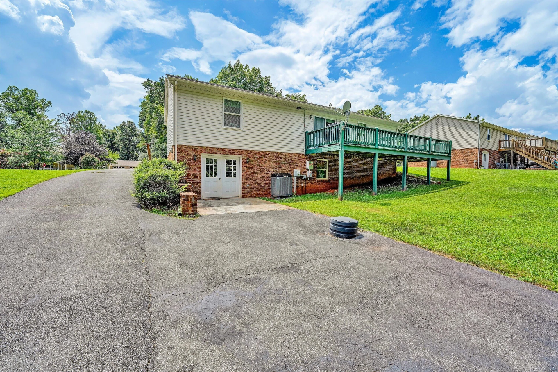 1665 Bellevue RD - Photo 34