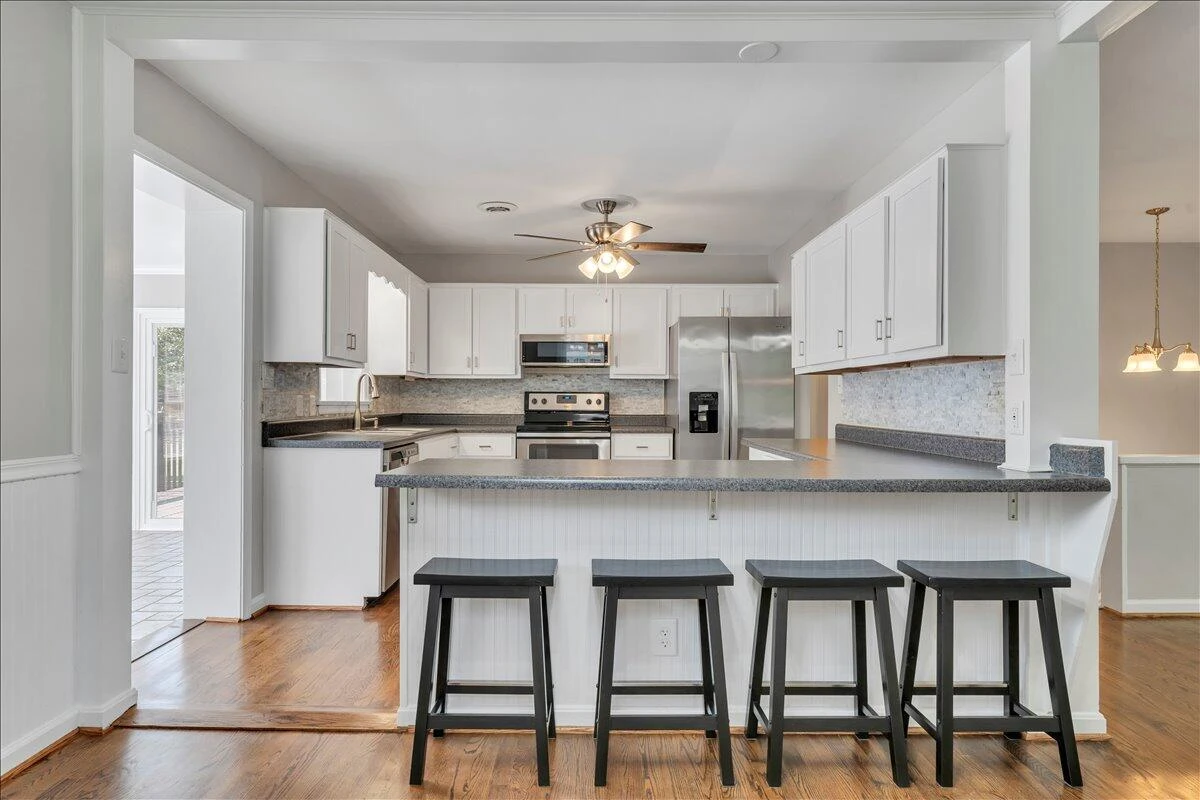 1311 Catawba RD - Photo 11