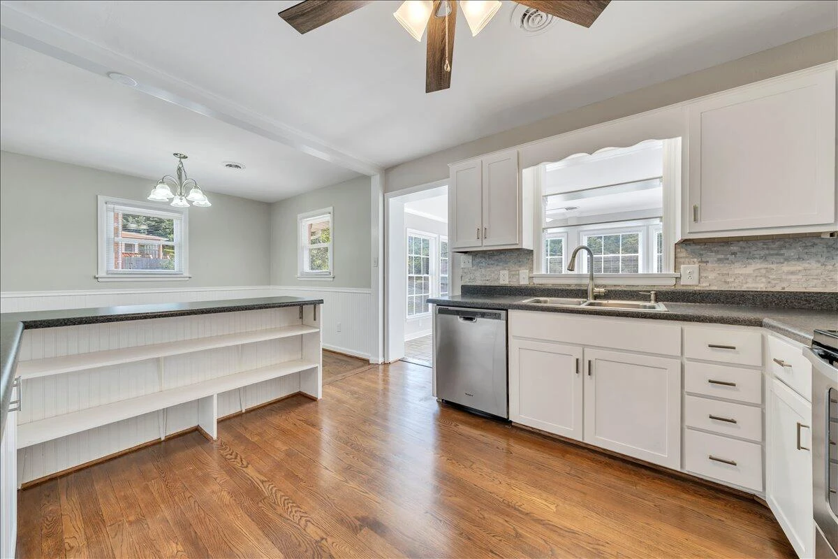 1311 Catawba RD - Photo 16