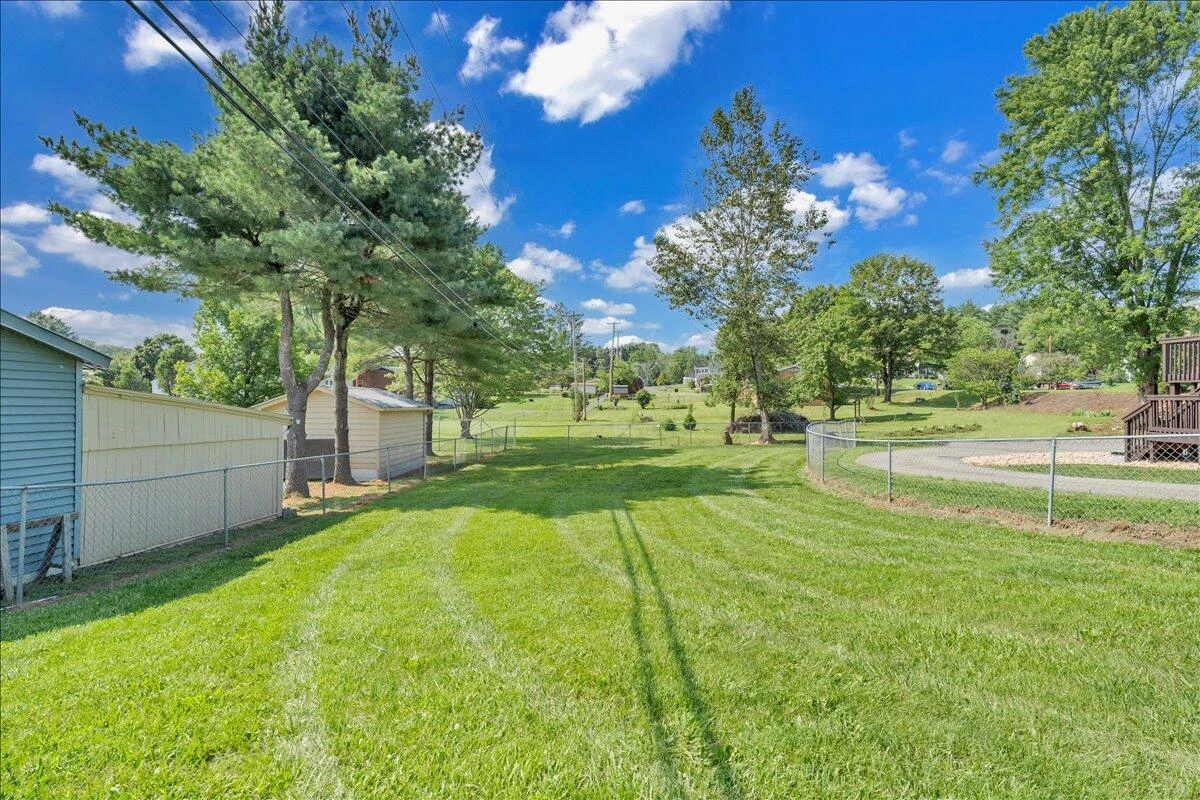 1311 Catawba RD - Photo 57