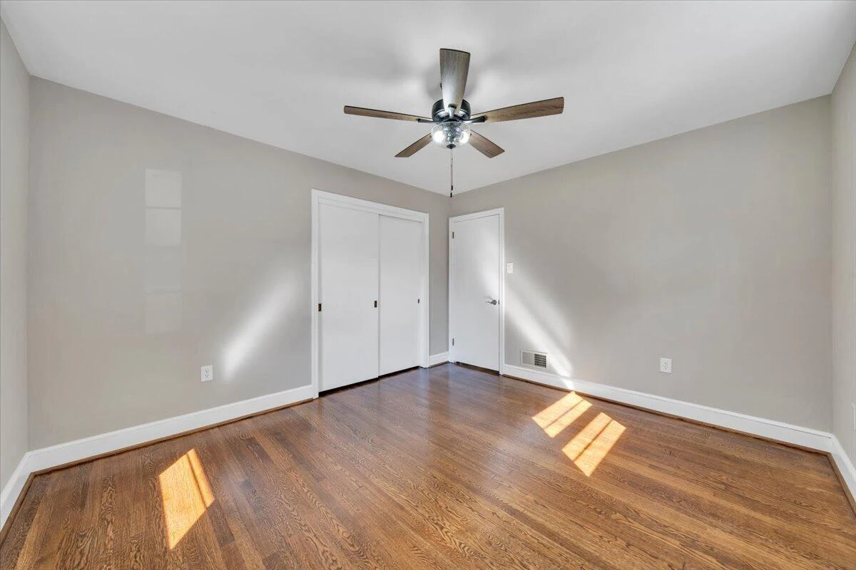 3110 Maplelawn AVE NW - Photo 22