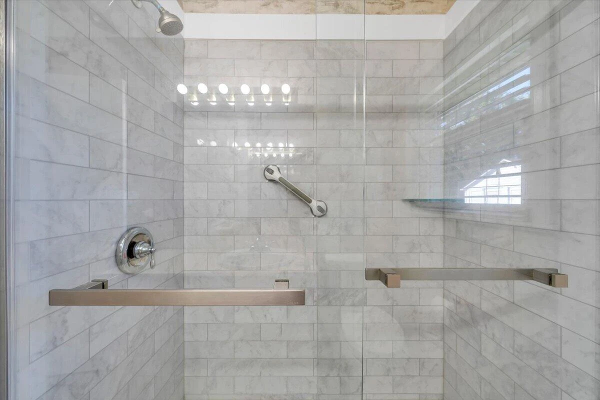 3110 Maplelawn AVE NW - Photo 26