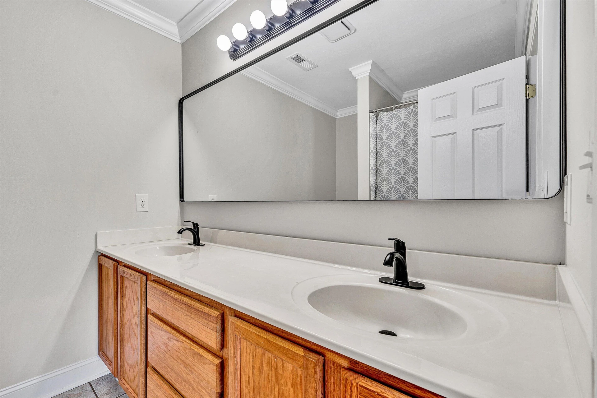 2478 Tuckawana CIR NW - Photo 18
