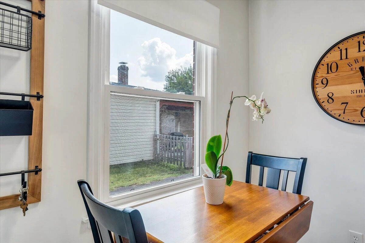 3820 Fleming AVE NE - Photo 9