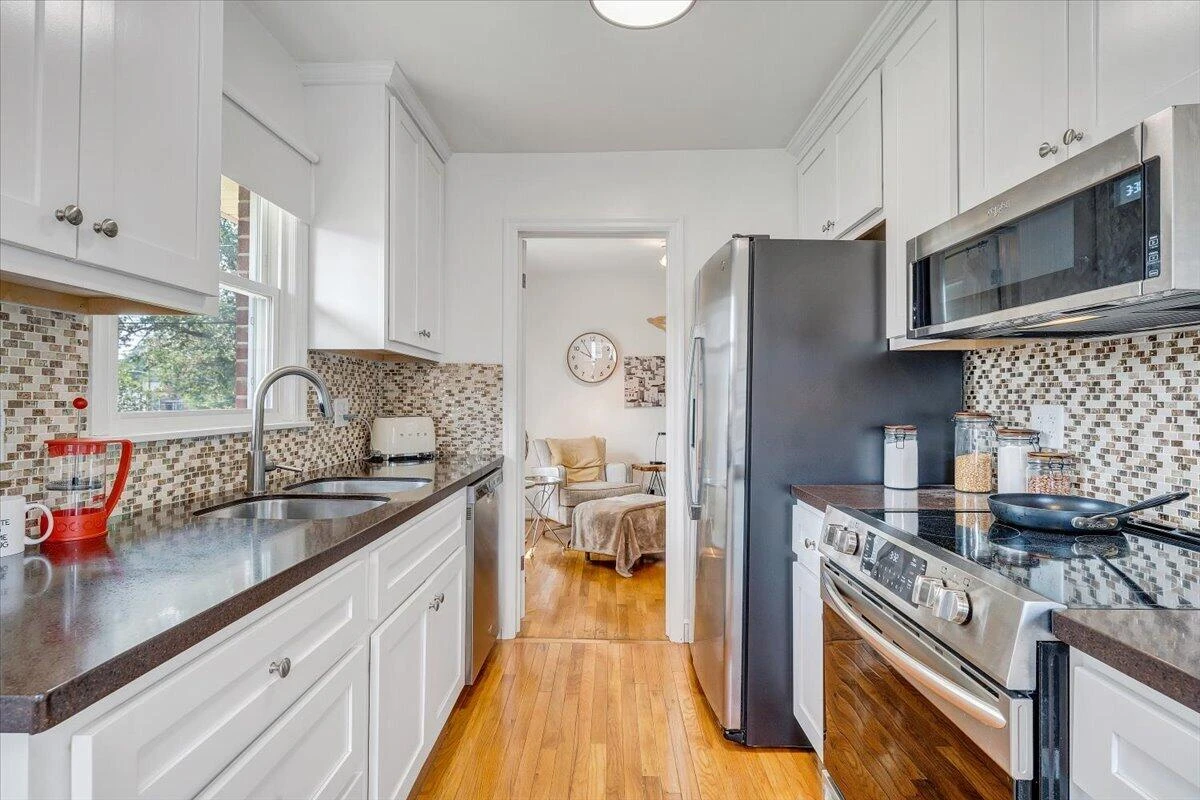 3820 Fleming AVE NE - Photo 11