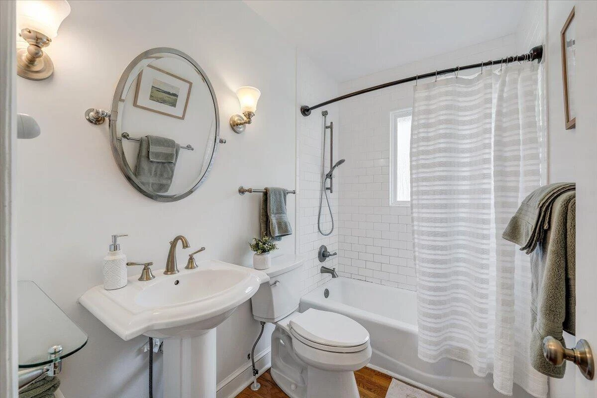 3820 Fleming AVE NE - Photo 22