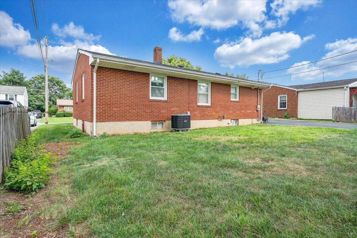 3820 Fleming AVE NE - Photo 26