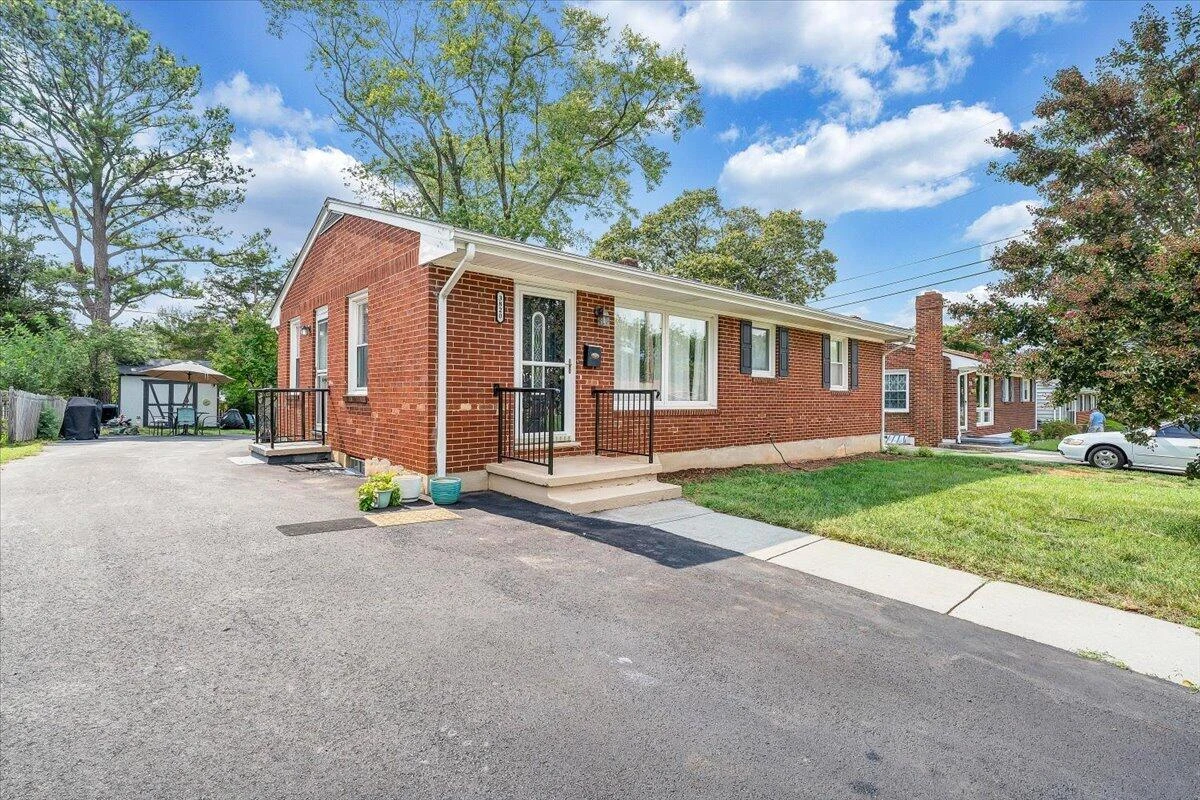 3820 Fleming AVE NE - Photo 28