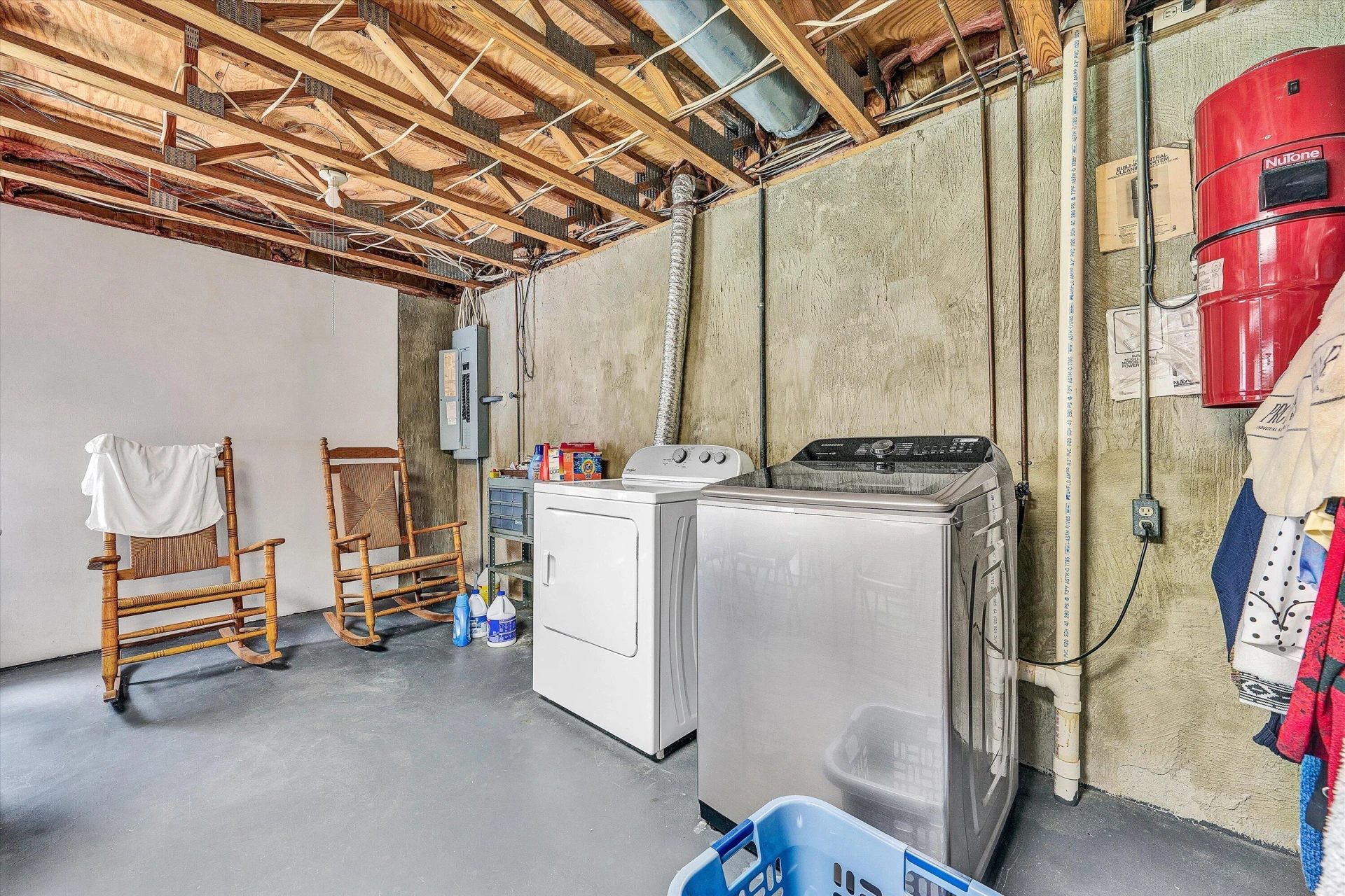 3012 Goose Creek Valley RD - Photo 35