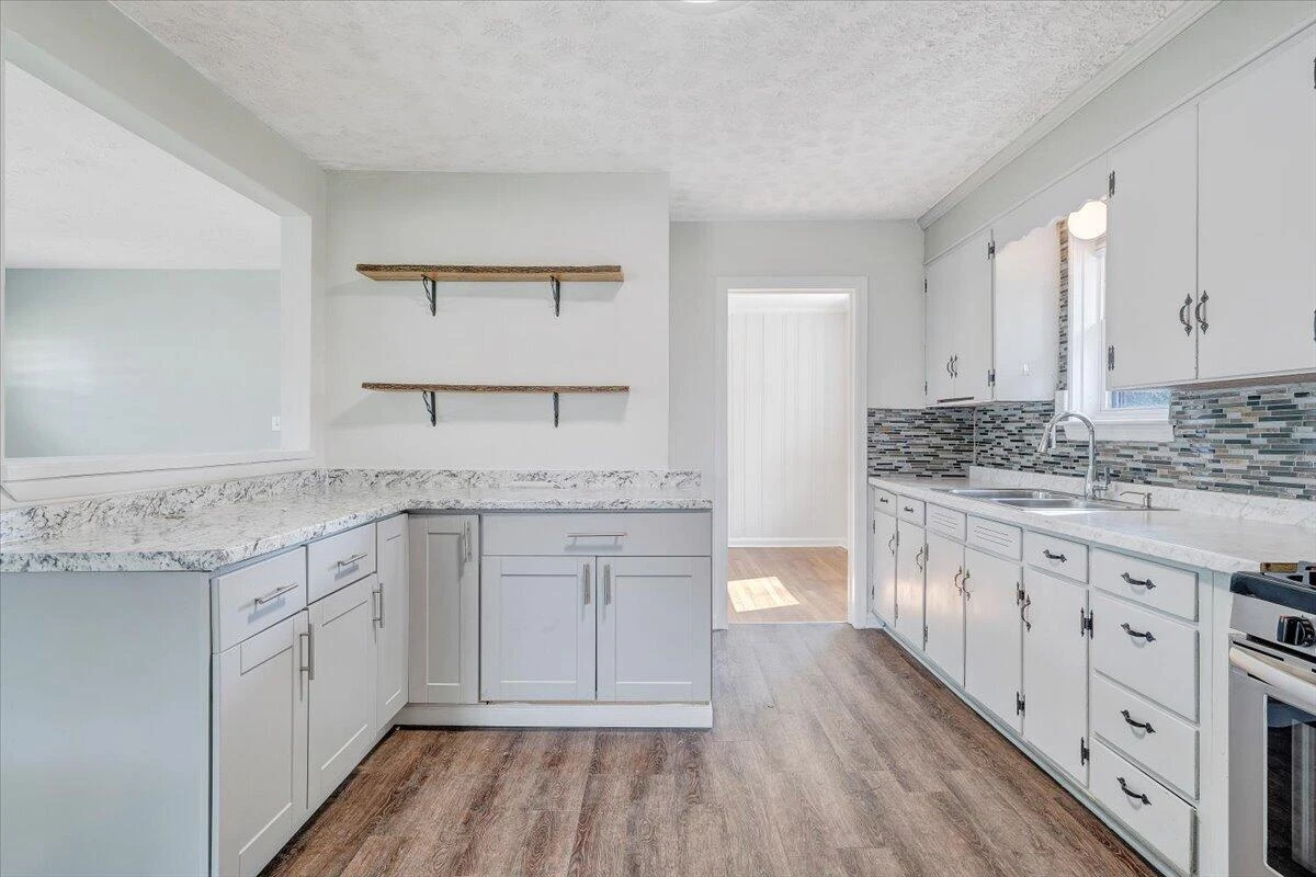 1302 22nd ST NW - Photo 8