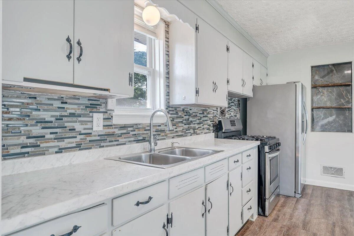 1302 22nd ST NW - Photo 10