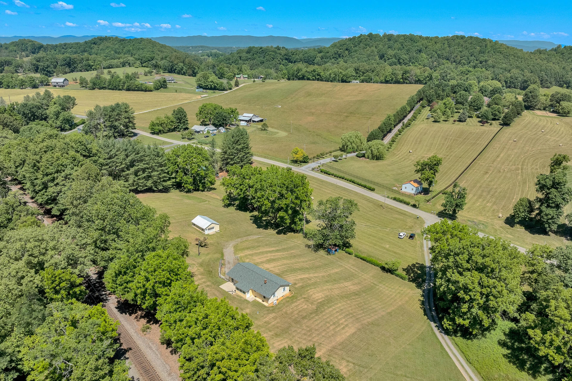 1944 Nace RD - Photo 5