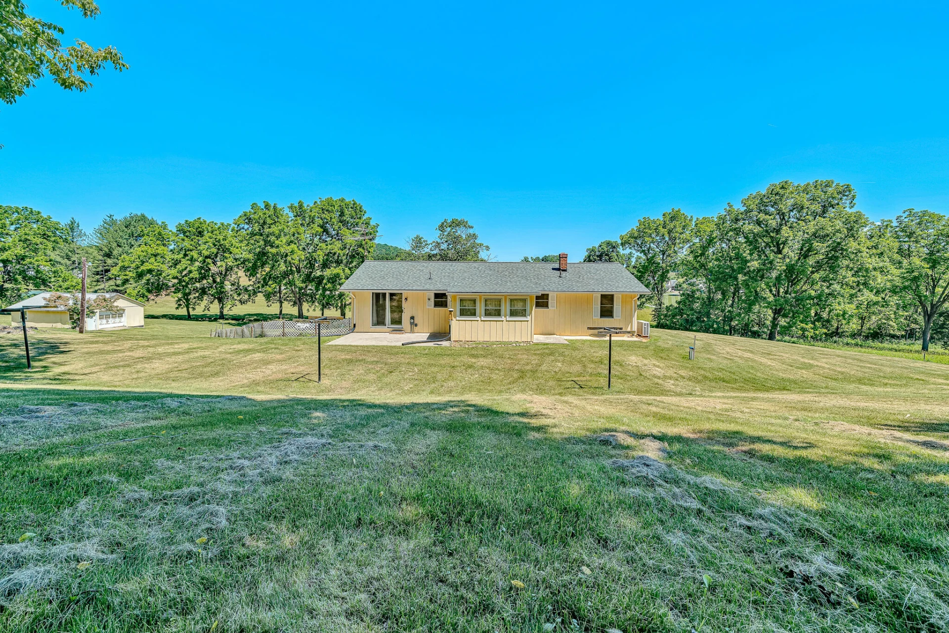 1944 Nace RD - Photo 25