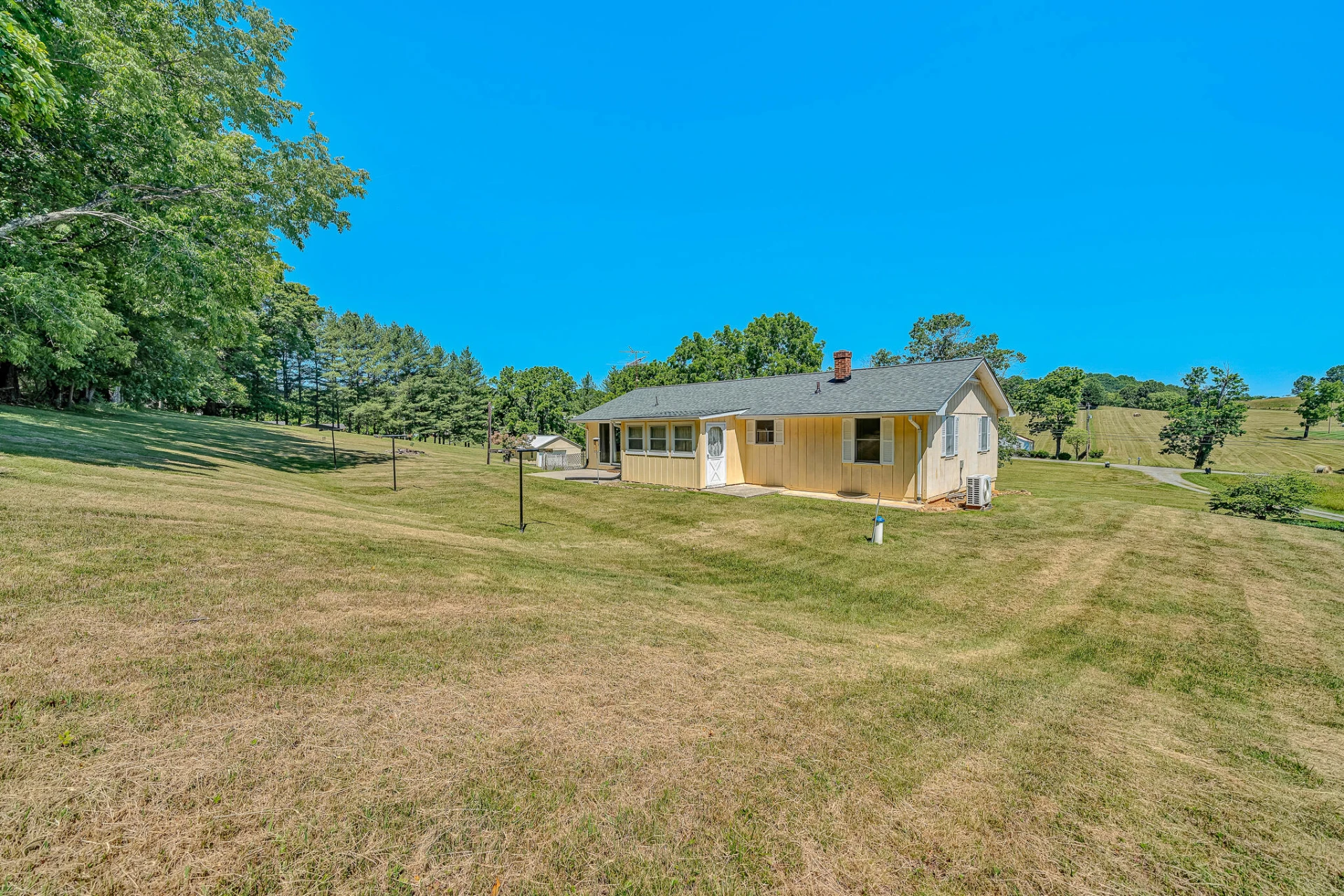 1944 Nace RD - Photo 26