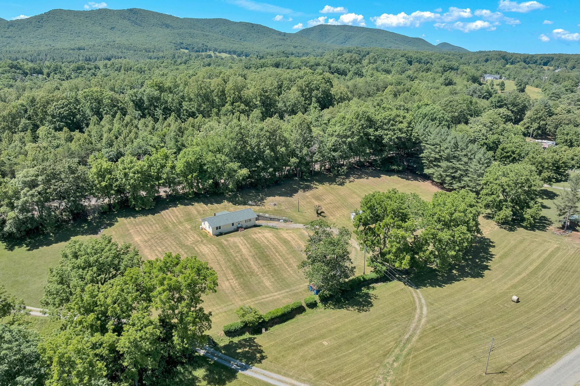 1944 Nace RD - Photo 33