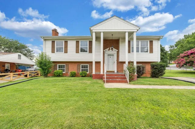 504 McGeorge DR