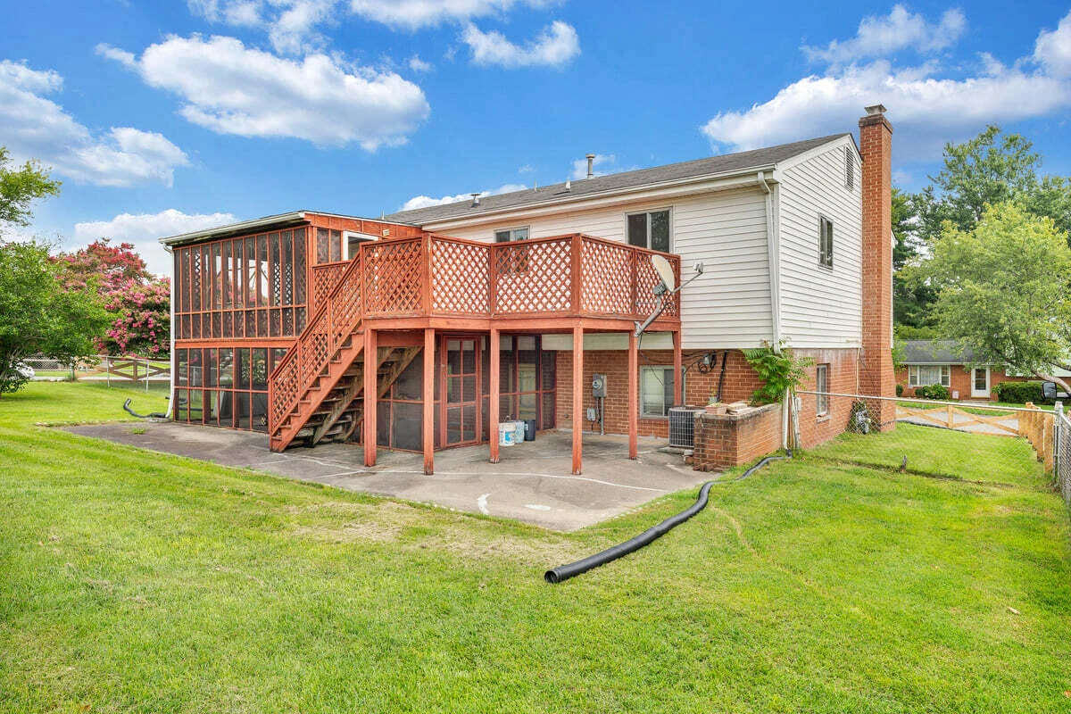504 McGeorge DR - Photo 3