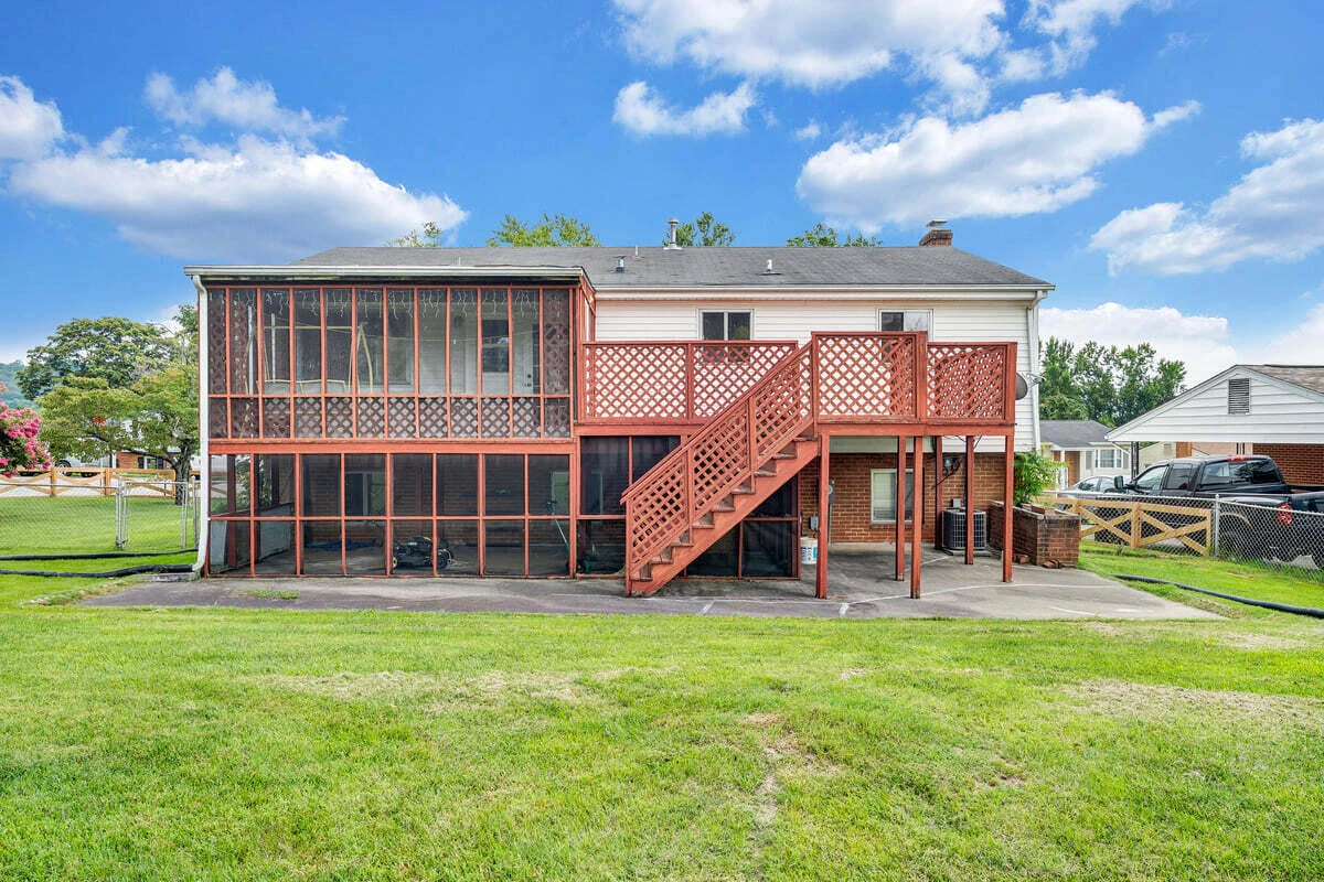 504 McGeorge DR - Photo 7