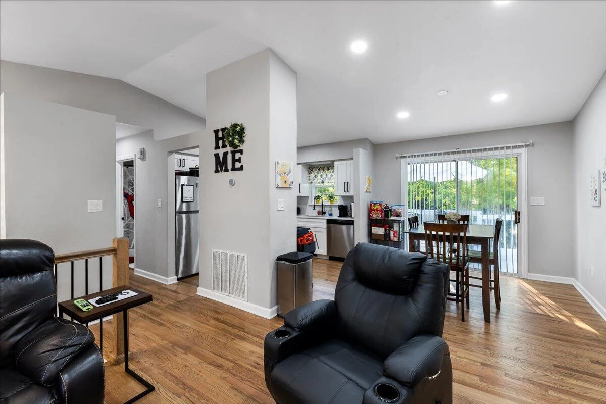 61 Bounty CT - Photo 8