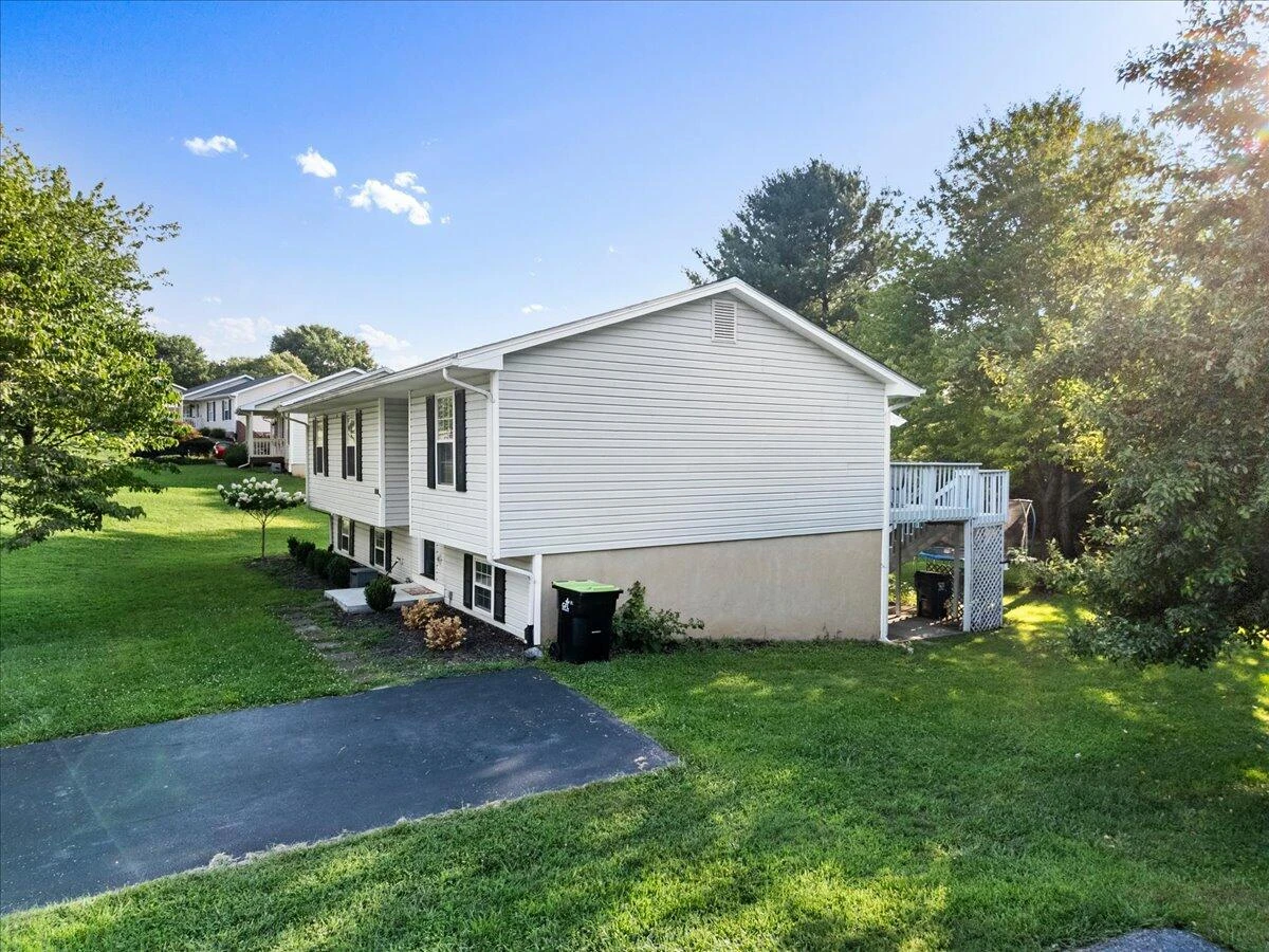 61 Bounty CT - Photo 40