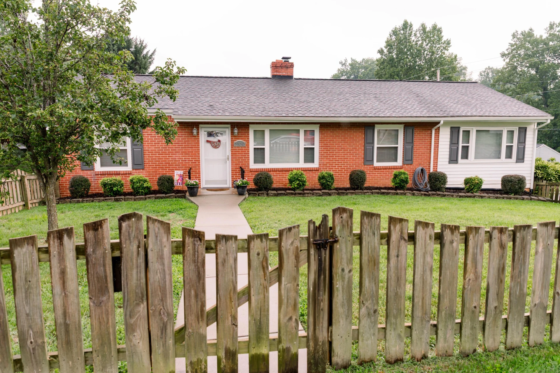 2520 Fairway DR SW - Photo 2