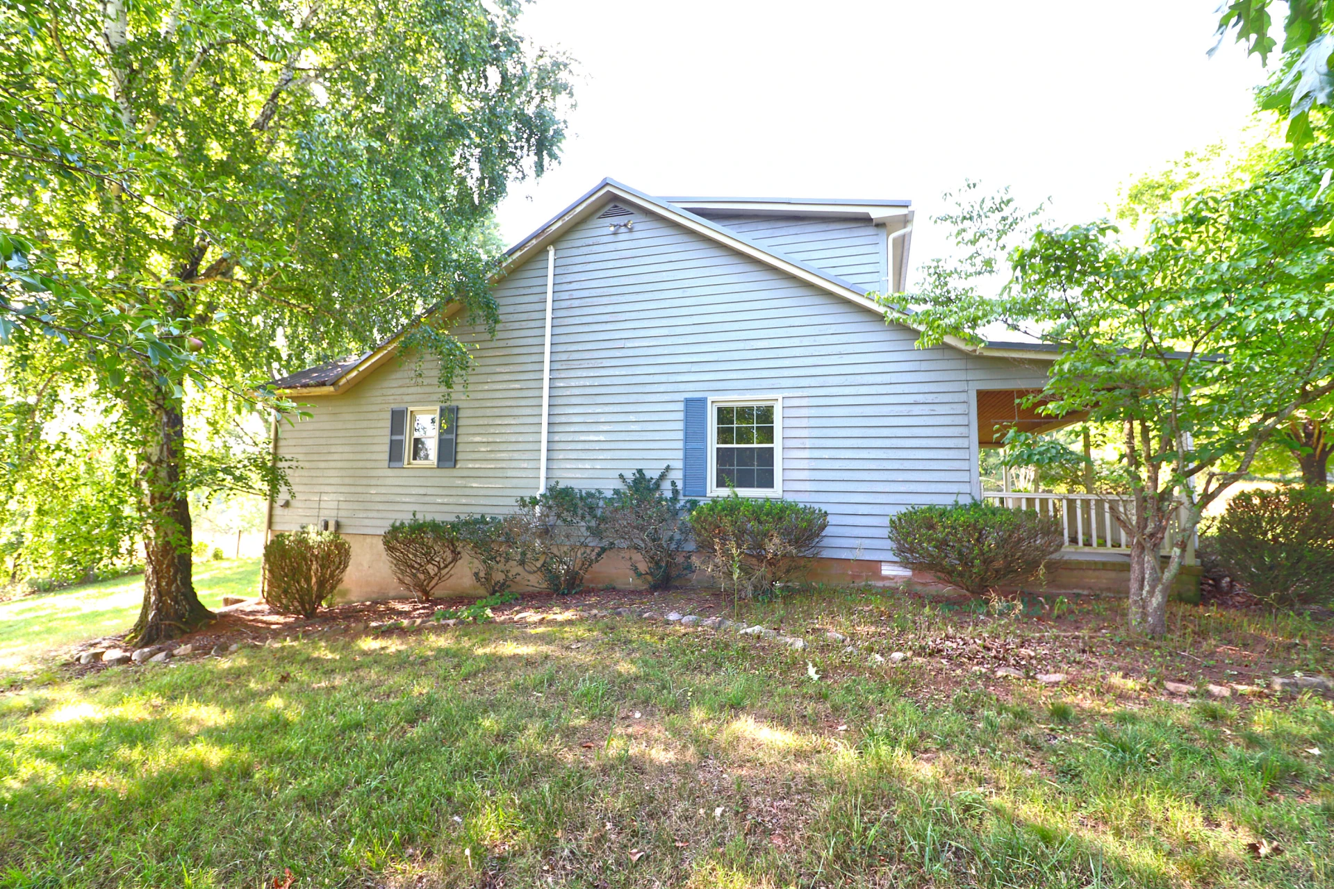 4613 Mountain Pride RD - Photo 3