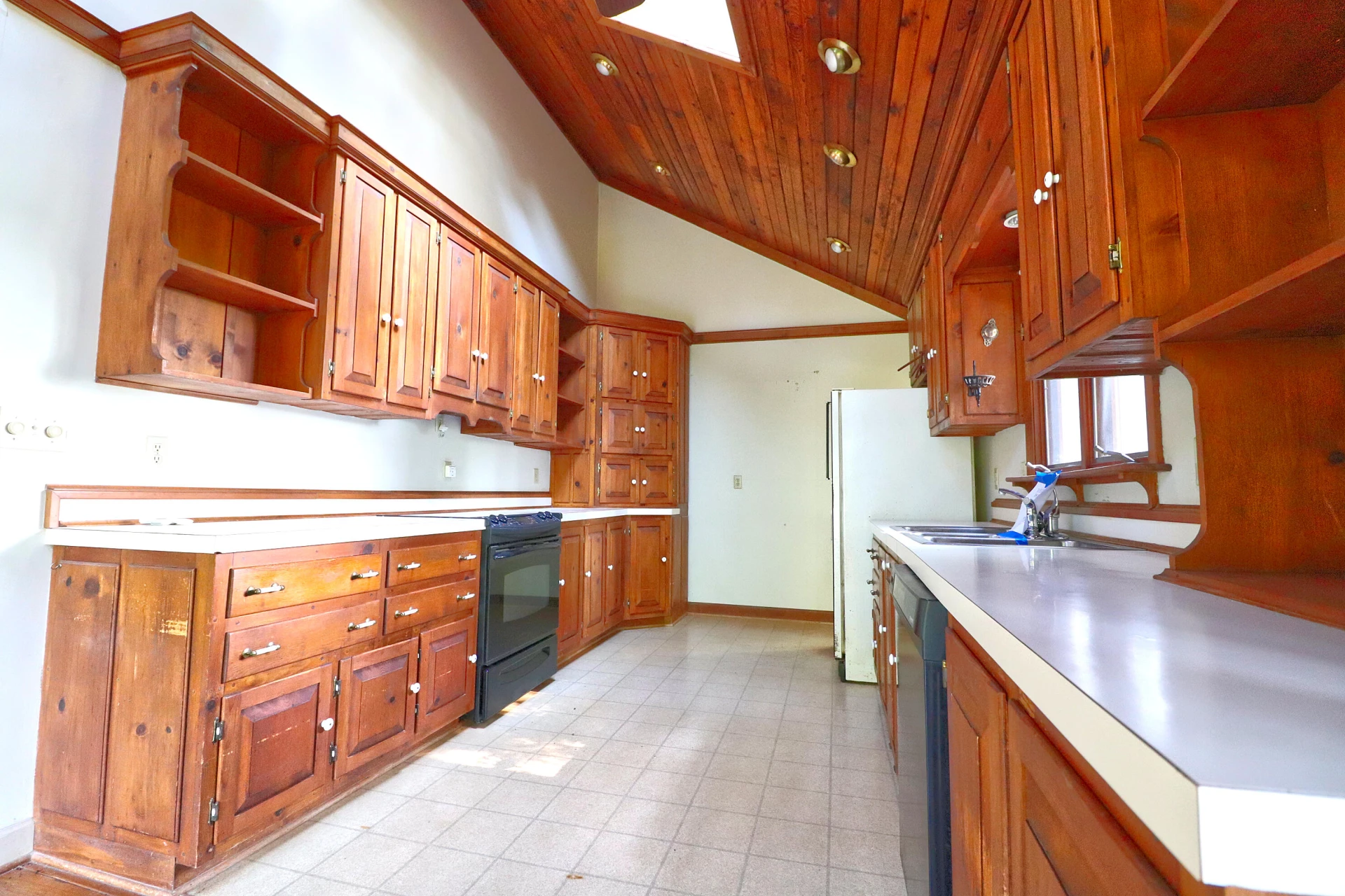 4613 Mountain Pride RD - Photo 14