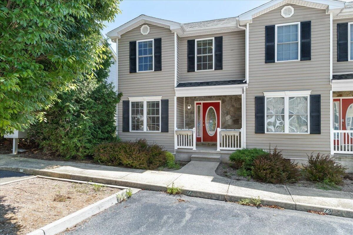 77 Pinnacle LN