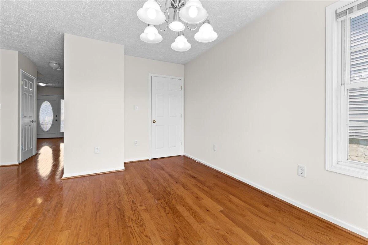 77 Pinnacle LN - Photo 10