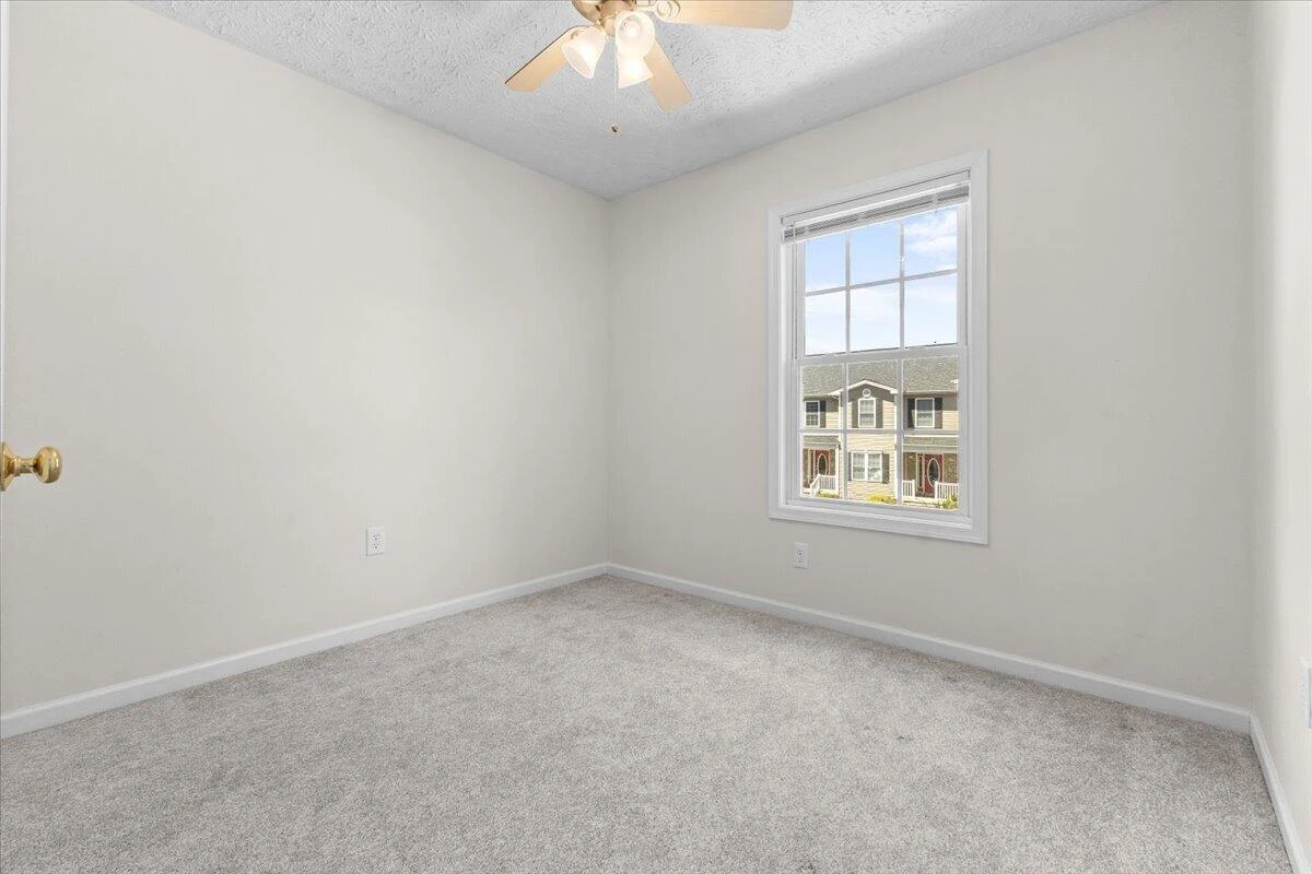 77 Pinnacle LN - Photo 19