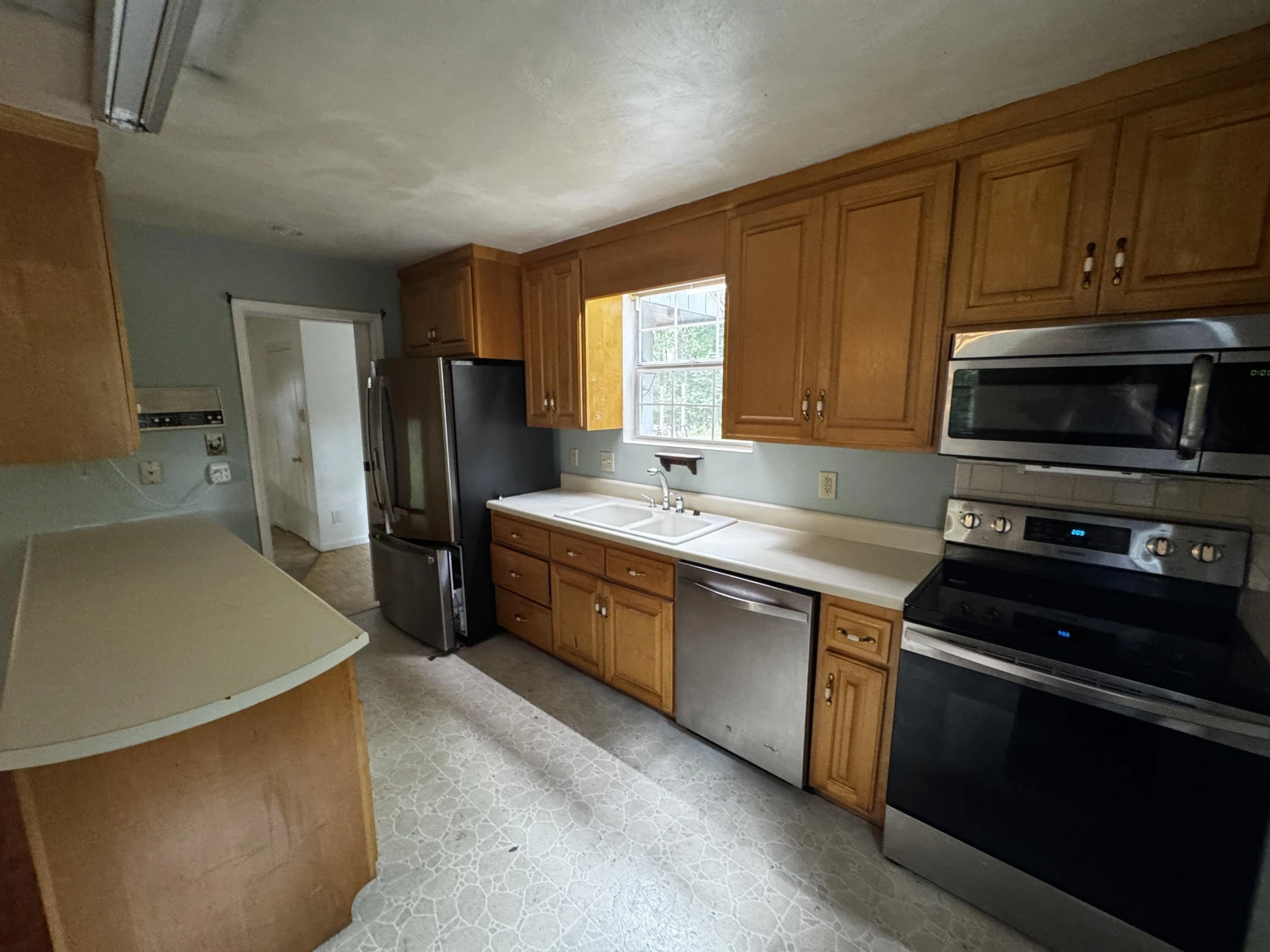 6613 Sylvan Brook RD - Photo 10