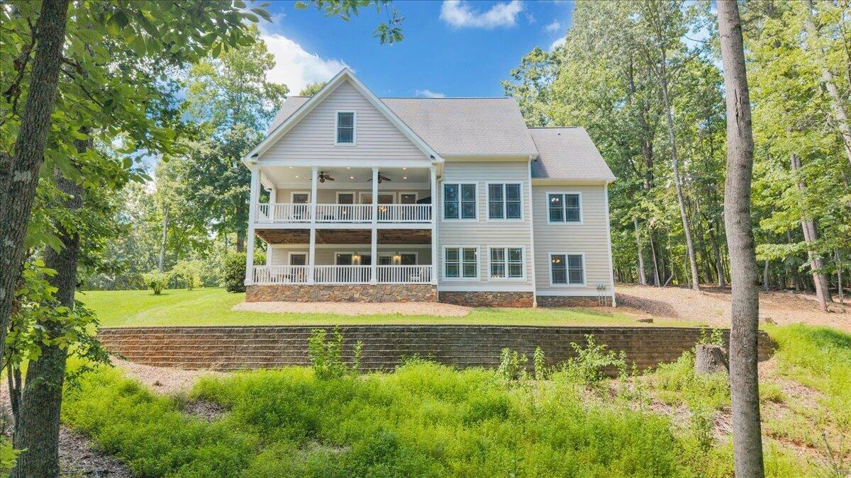 235 Waverly LN - Photo 2