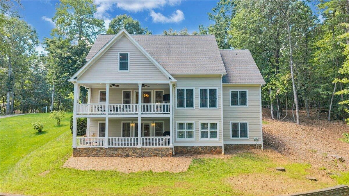 235 Waverly LN - Photo 3