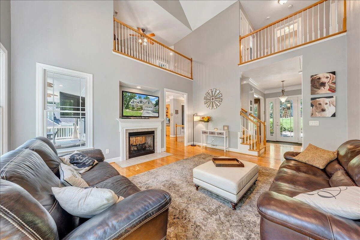 235 Waverly LN - Photo 18