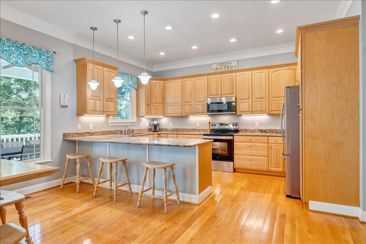 235 Waverly LN - Photo 26