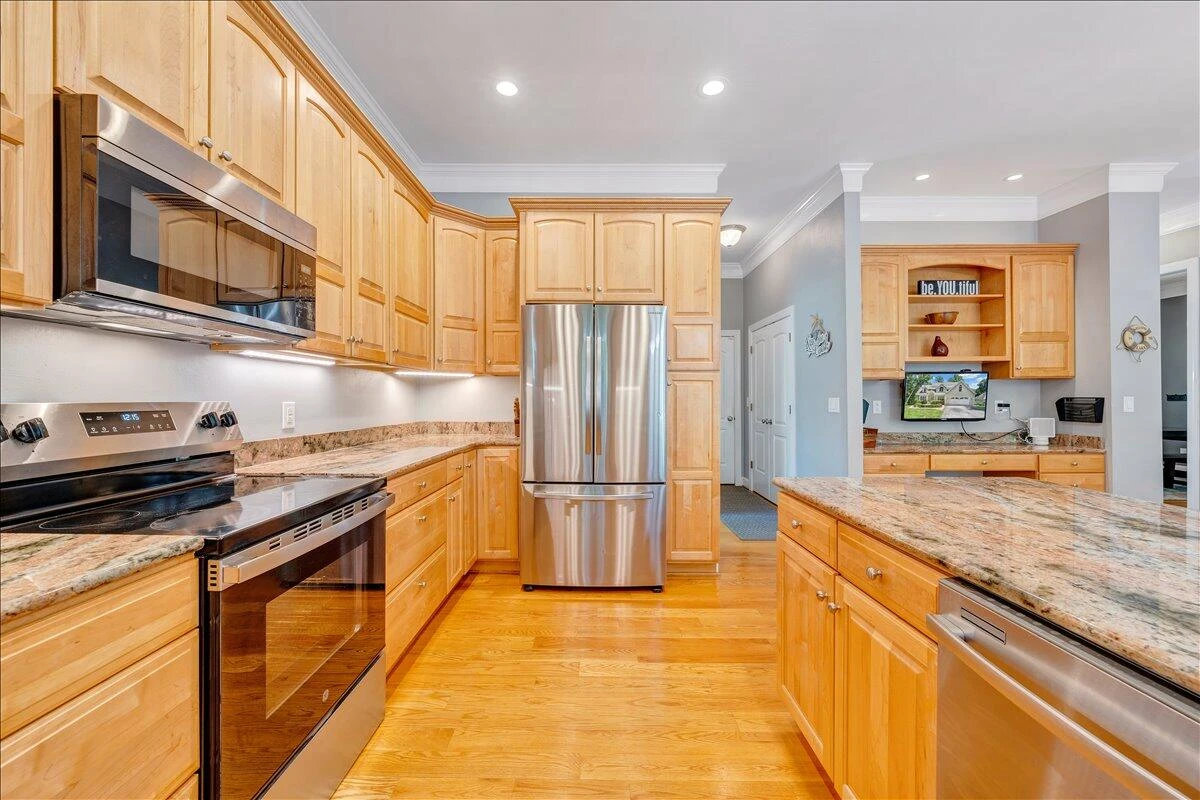235 Waverly LN - Photo 31