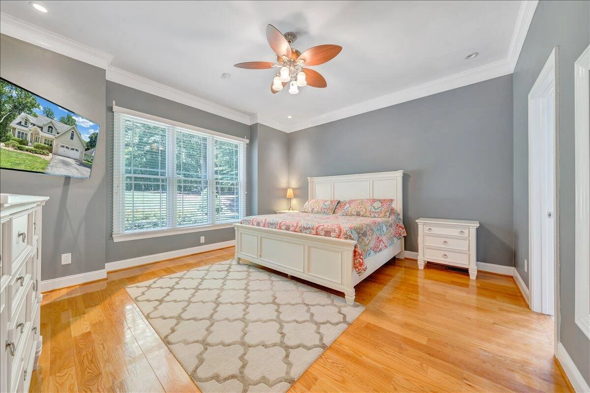 235 Waverly LN - Photo 36