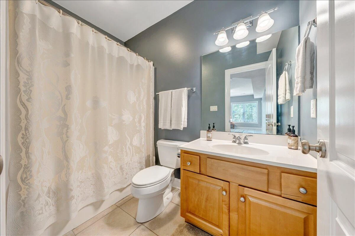 235 Waverly LN - Photo 64