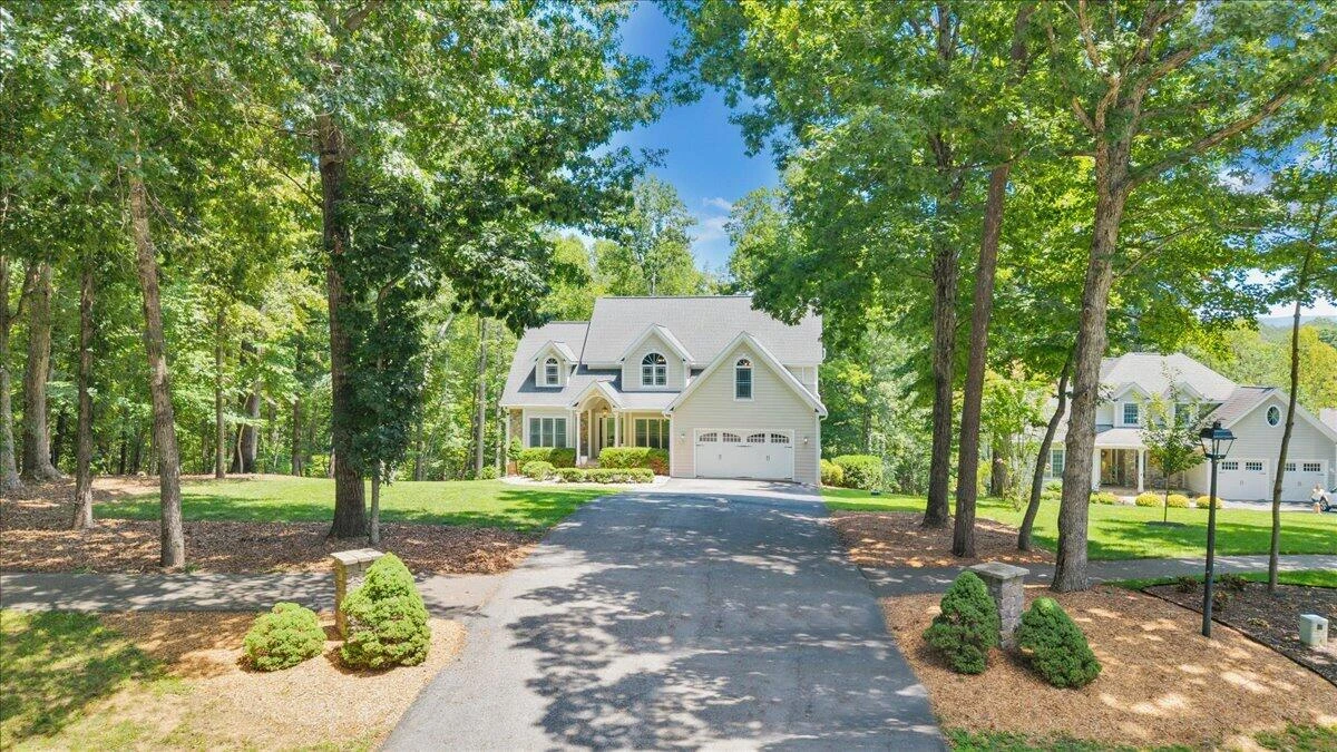 235 Waverly LN - Photo 95