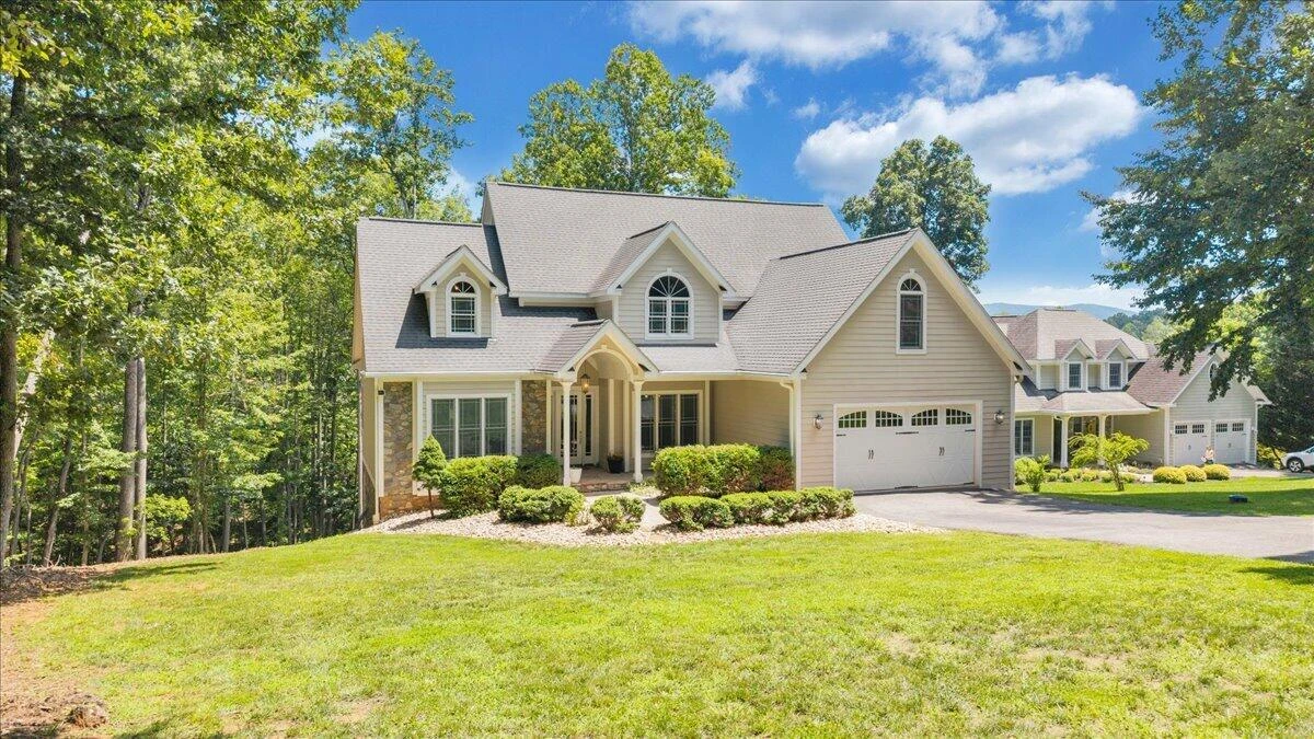 235 Waverly LN - Photo 101