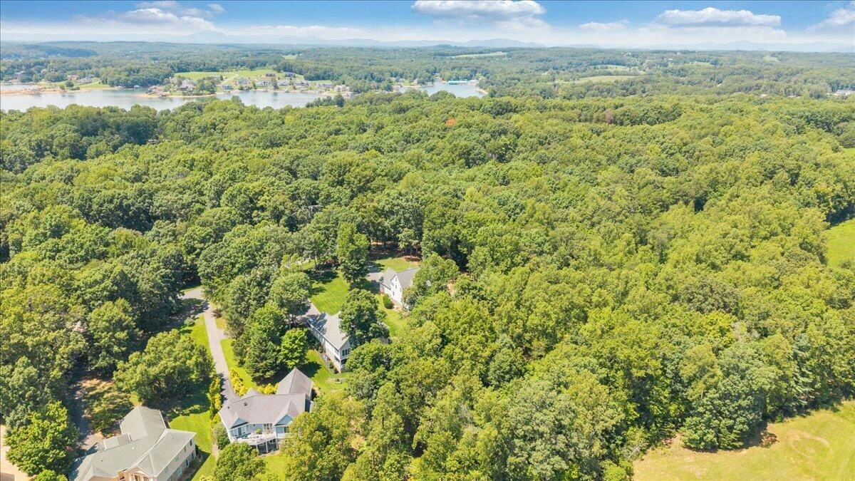 235 Waverly LN - Photo 112