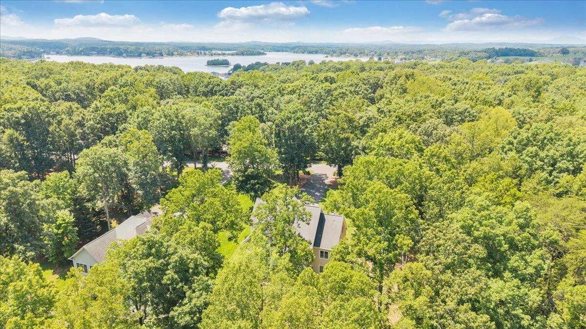 235 Waverly LN - Photo 125