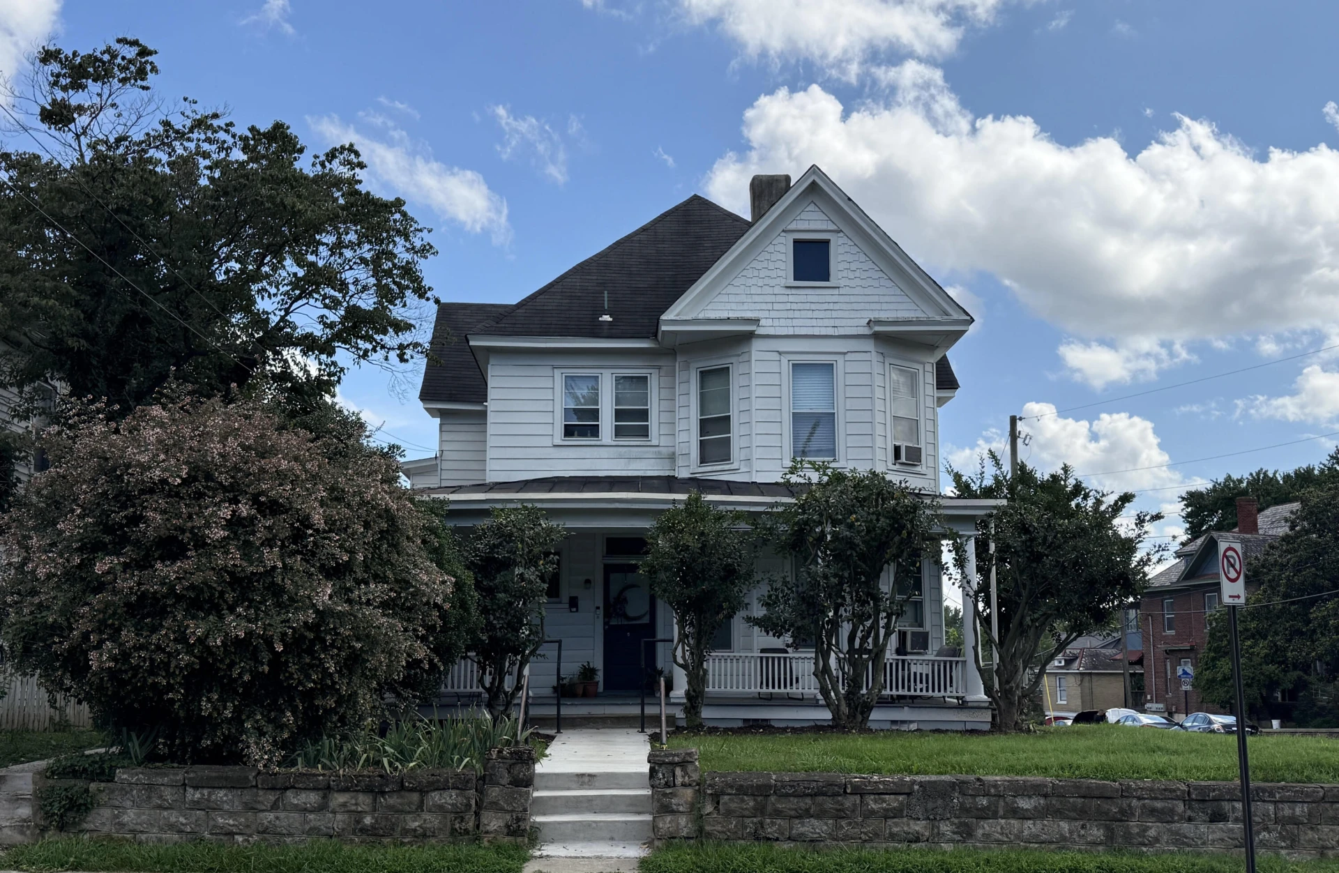 434 Allison AVE SW