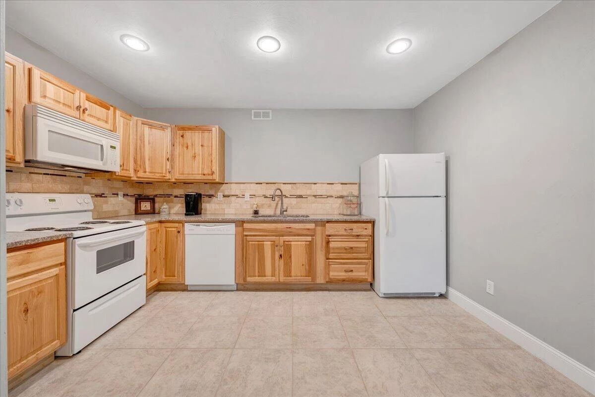 544 Pico RD - Photo 94