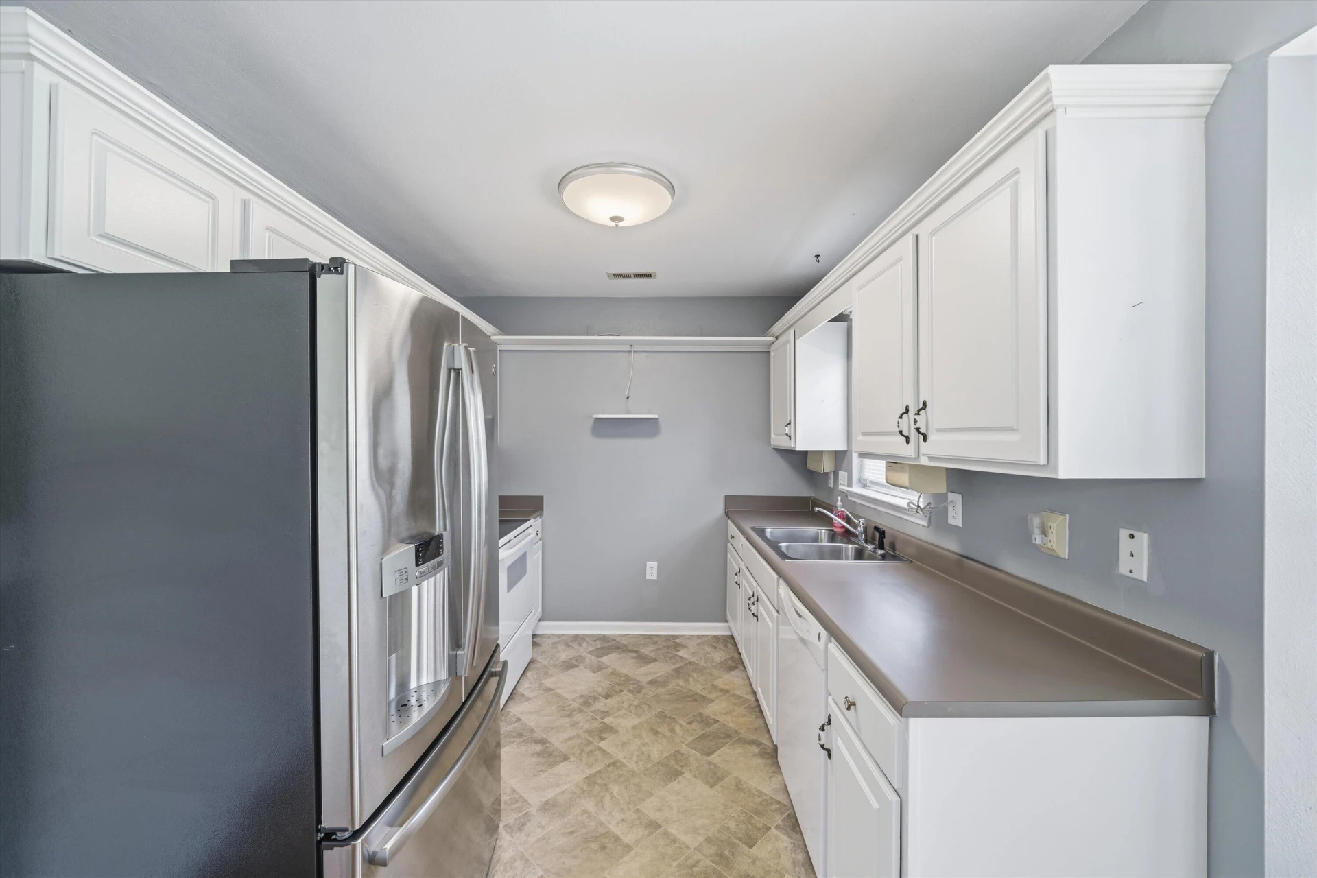 1315 Cedar Hill - Photo 9