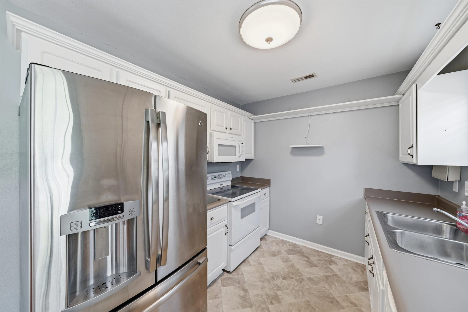 1315 Cedar Hill - Photo 10