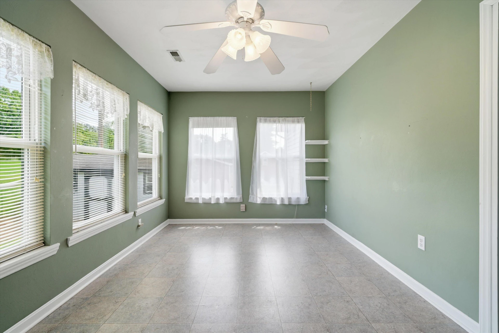 1315 Cedar Hill - Photo 14