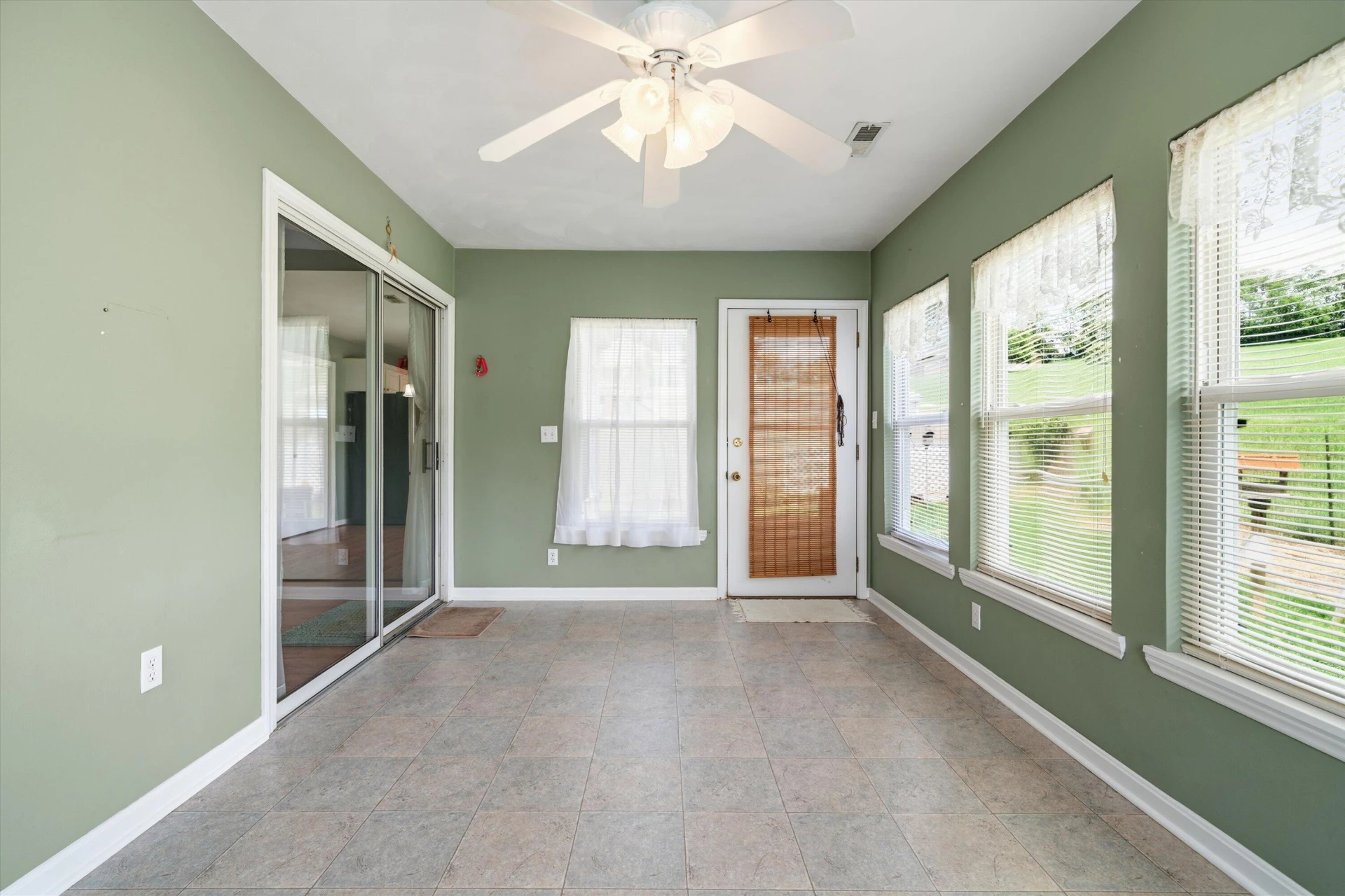 1315 Cedar Hill - Photo 15