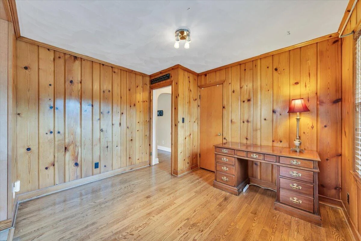 803 Chester AVE - Photo 10